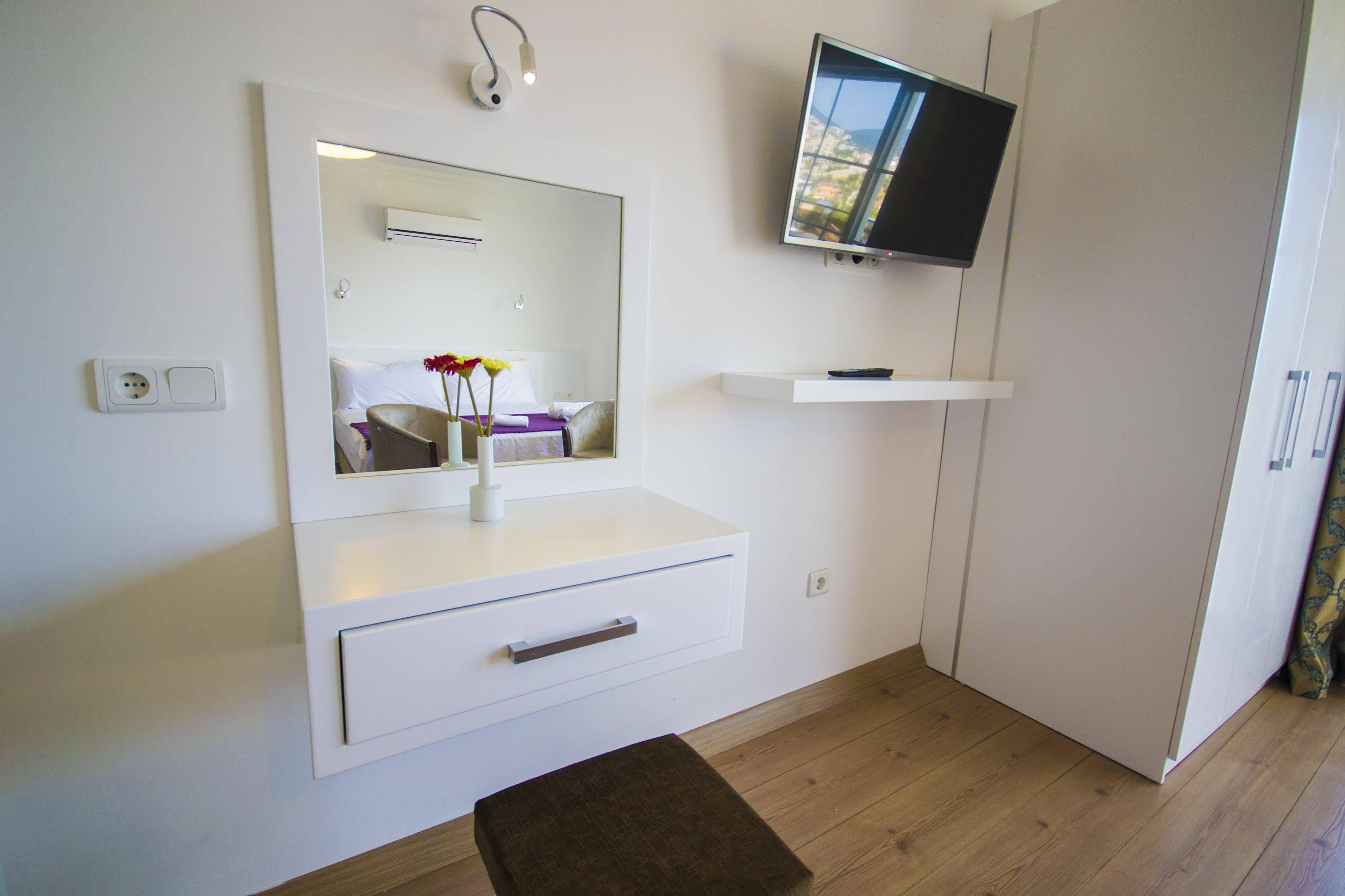 Kelebek Studio Apartments Kalkan Exterior foto