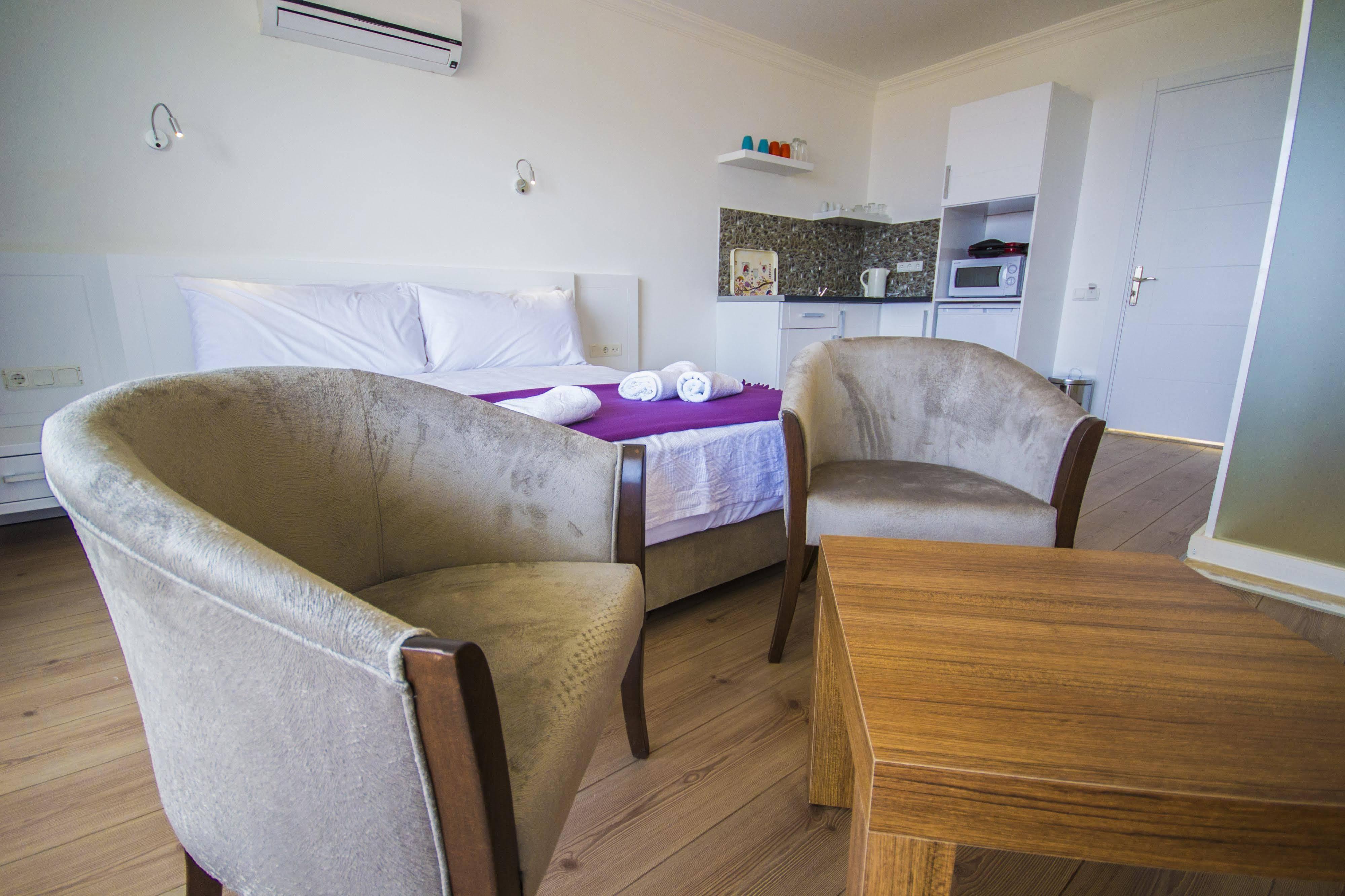 Kelebek Studio Apartments Kalkan Exterior foto
