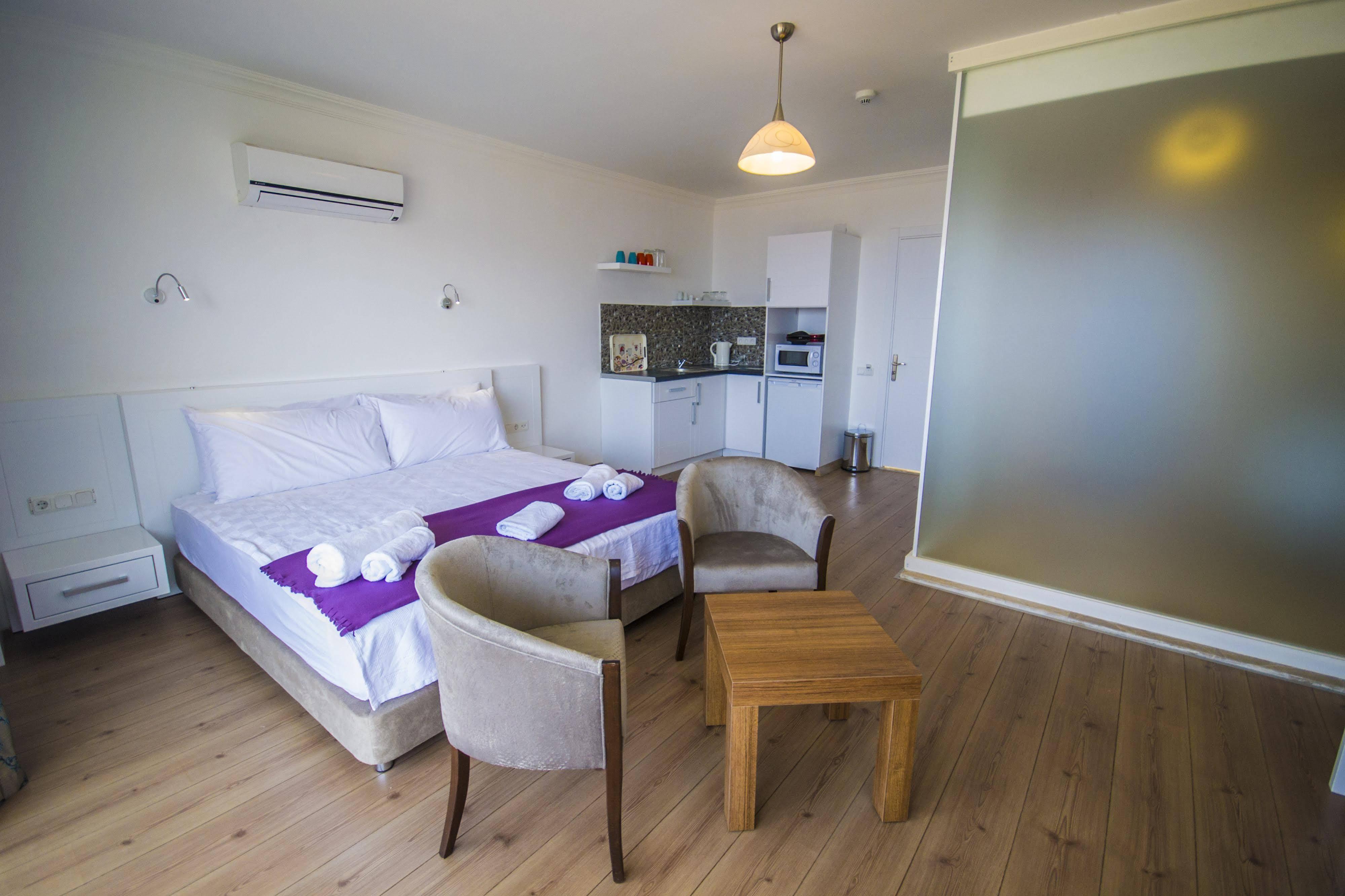 Kelebek Studio Apartments Kalkan Exterior foto